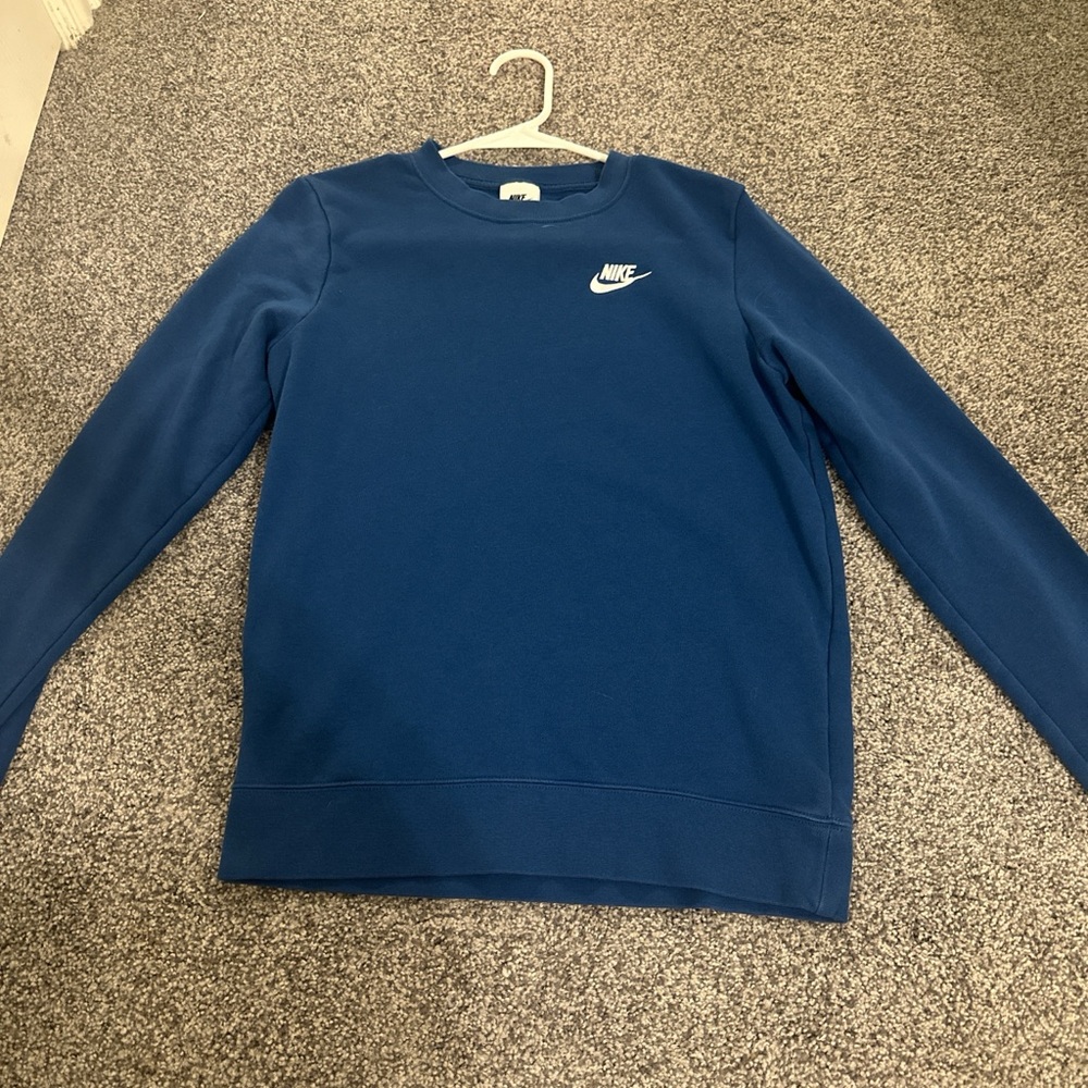 Nike Men's Crewneck Sweater in Deep Blue
